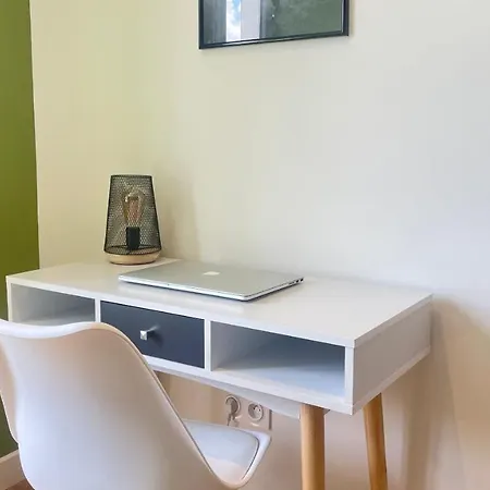 Apartment Le Vert'ueux - Tout Equipe A Niort